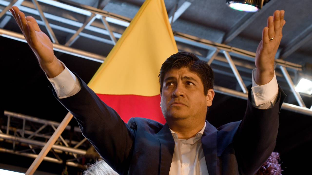 Carlos Alvarado