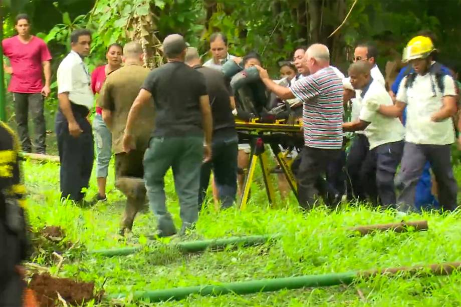 Avião com 104 passageiros e nove tripulantes da empresa Cubana de Aviacion cai após decolagem do Aeroporto Internacional Jose Marti, em Havana - 18/05/2018