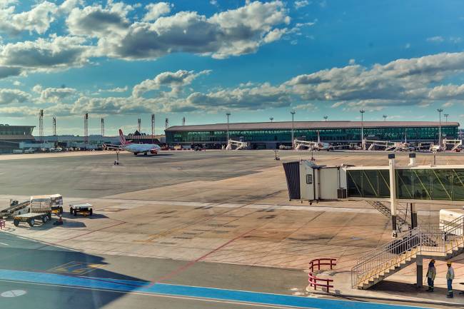 Píer de embarque e desembarque do Aeroporto de Brasília