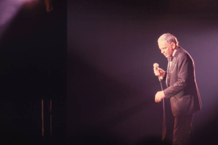 Frank Sinatra durante show no Hotel Palace, Rio de Janeiro - 01/01/1980