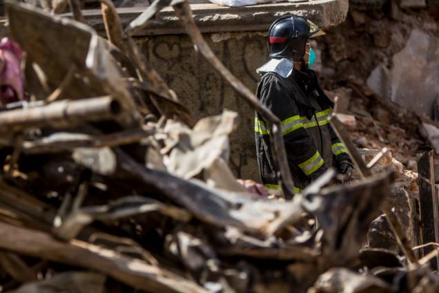 Trabalho das equipes de resgate no local do desabamento do edificio Wilton Paes de Almeida, no Largo do Paissandu, região central de São Paulo - 09/05/2018 Trabalho das equipes de resgate no local do desabamento do edificio Wilton Paes de Almeida, no Largo do Paissandu, região central de São Paulo - 09/05/2018