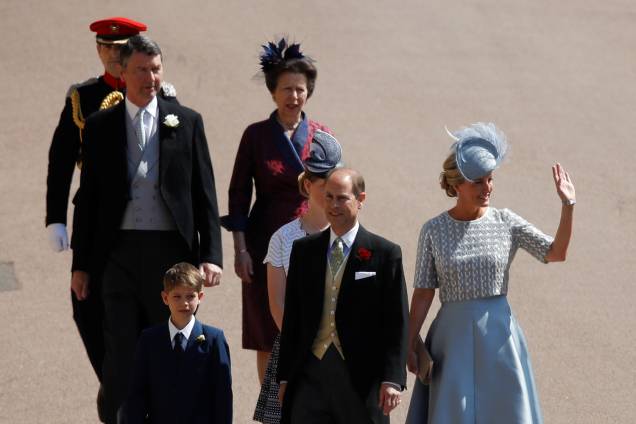 Príncipe Edward e princesa Anne chegam com as famílias ao Castelo de Windsor para participar de cerimônia de casamento entre Harry e Meghan Markle - 19/05/2018 Príncipe Edward e princesa Anne chegam com as famílias ao Castelo de Windsor para participar de cerimônia de casamento entre Harry e Meghan Markle - 19/05/2018