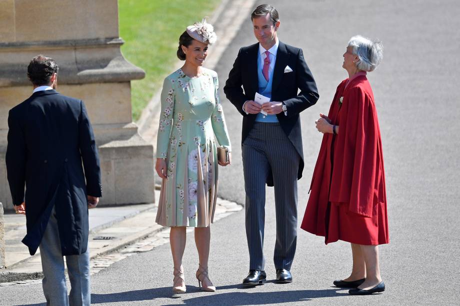 Pippa Middleton, irmã de Kate Middleton, e o marido, James Matthews, chegam ao Castelo de Windsor para participar de cerimônia de casamento - 19/05/2018 Pippa Middleton, irmã de Kate Middleton, e o marido, James Matthews, chegam ao Castelo de Windsor para participar de cerimônia de casamento - 19/05/2018