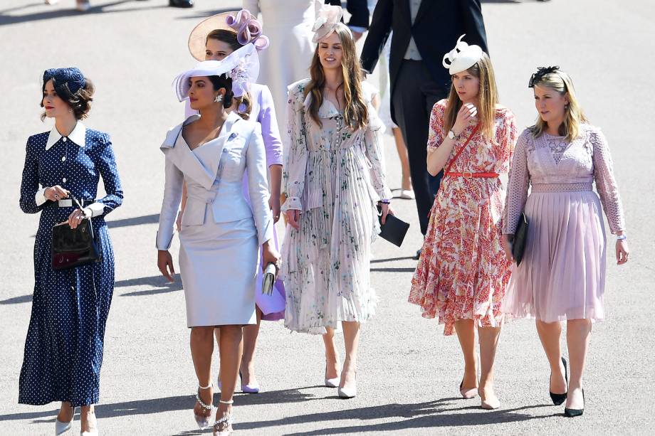 A atriz Priyanka Chopra (2a à esq) chega ao Castelo de Windsor para participar de cerimônia de casamento entre Harry e Meghan Markle - 19/05/2018