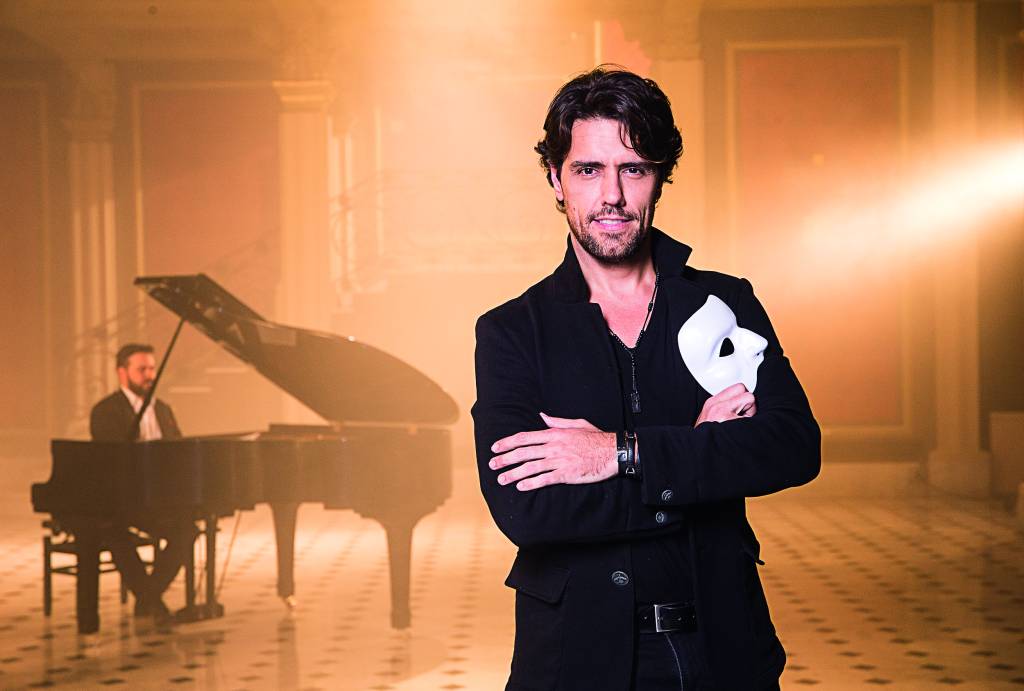 Thiago Arancam, ex de sertaneja, estrelará musical “O Fantasma da Ópera”