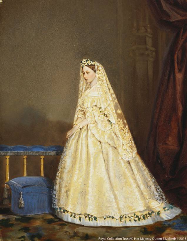 Vestido de casamento da princesa Alice com o príncipe Luis IV, grão-duque de Hesse, em 1862 Vestido de casamento da princesa Alice com o príncipe Luis IV, grão-duque de Hesse, em 1862