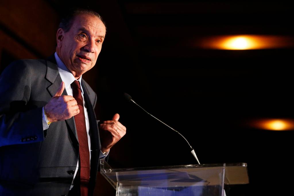 Aloysio Nunes alega o mesmo que Marta e desembarca da prefeitura de SP