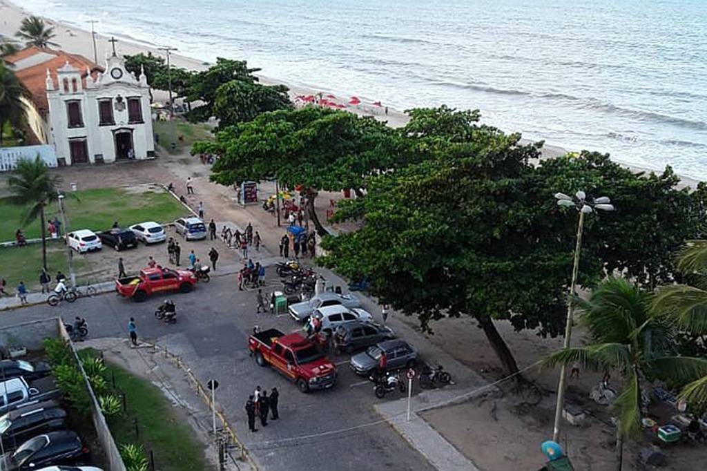 Jovem é atacado por tubarão em Jaboatão dos Guararapes