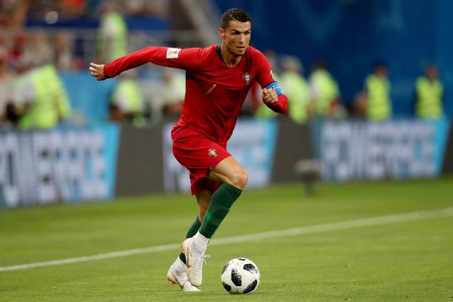 10 . O jogador português Cristiano Ronaldo - <span style="color:#3c3c3c;font-family:times new roman, serif;font-size:large;">US$ 108 milhões</span><span style="color:#3c3c3c;font-family:Georgia, Times New Roman, serif;font-size:large;"> </span> 10 . O jogador português Cristiano Ronaldo - <span style="color:#3c3c3c;font-family:times new roman, serif;font-size:large;">US$ 108 milhões</span><span style="color:#3c3c3c;font-family:Georgia, Times New Roman, serif;font-size:large;"> </span>