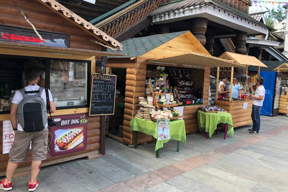 Kremlim de Izmailovo, em Moscou: feirinha e comidas Kremlim de Izmailovo, em Moscou: feirinha e comidas