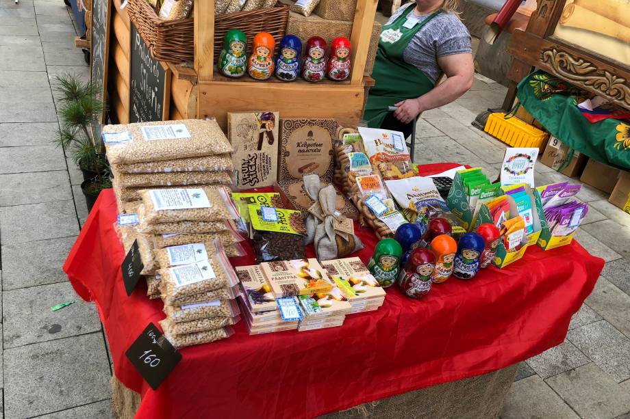 Kremlim de Izmailovo, em Moscou: feirinha e comidas Kremlim de Izmailovo, em Moscou: feirinha e comidas