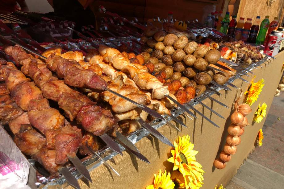 Kremlim de Izmailovo, em Moscou: feirinha e comidas Kremlim de Izmailovo, em Moscou: feirinha e comidas