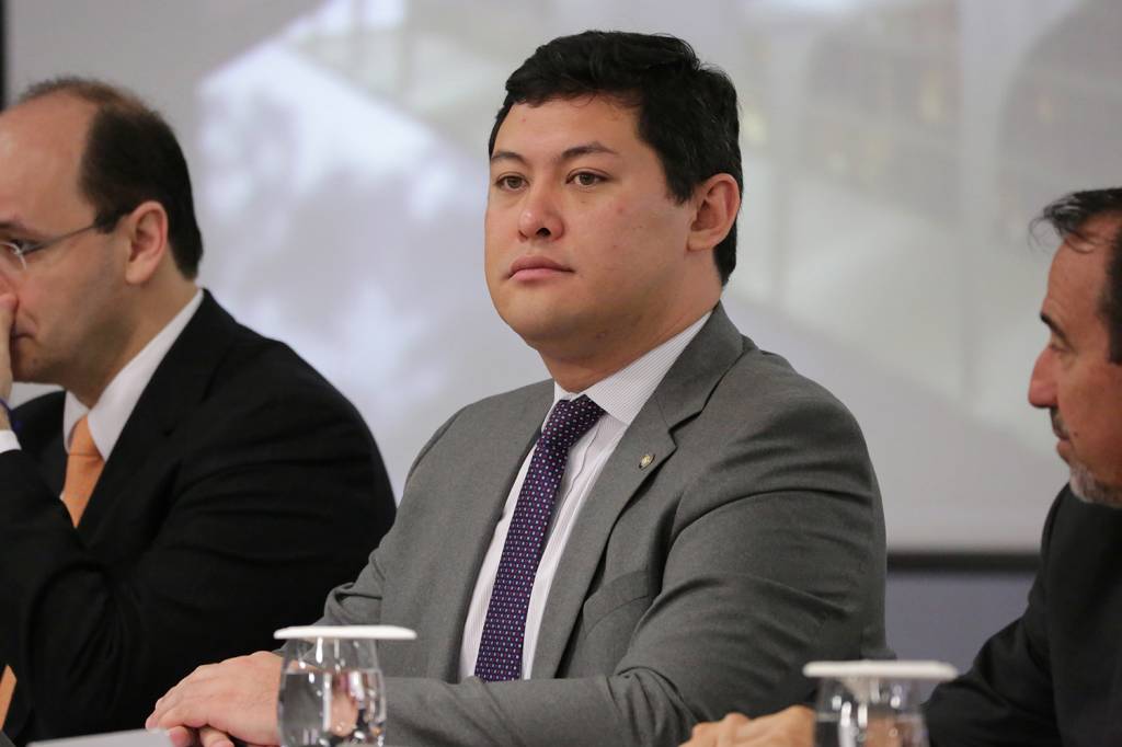 Ministro do Trabalho “tem participação ativa no esquema”, diz PF