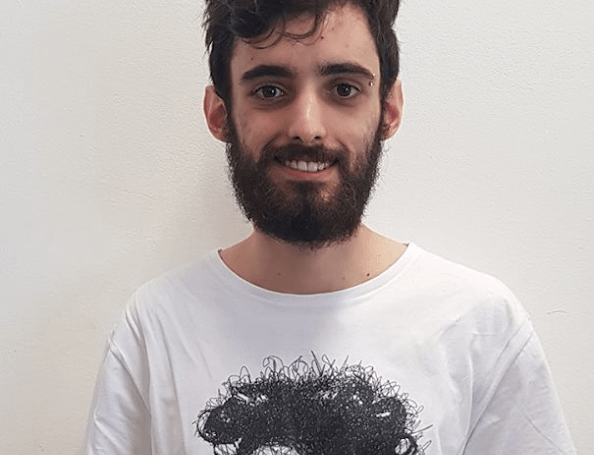 Quem é o gaúcho de 22 anos que venceu o prêmio Sesc de Literatura