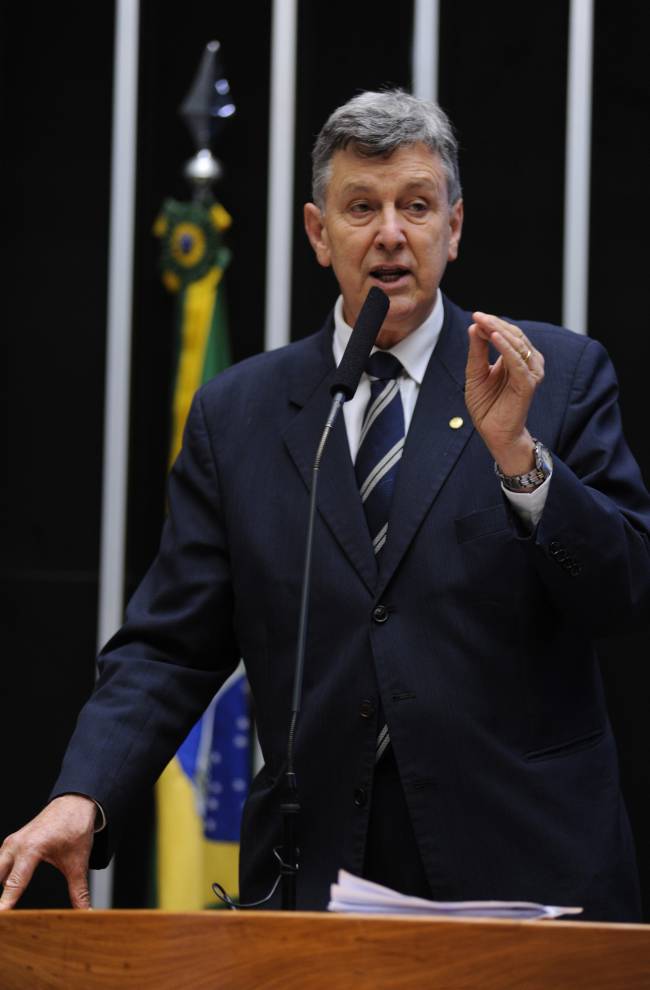 ATIVIDADE PARLAMENTAR IV ATIVIDADE PARLAMENTAR IV