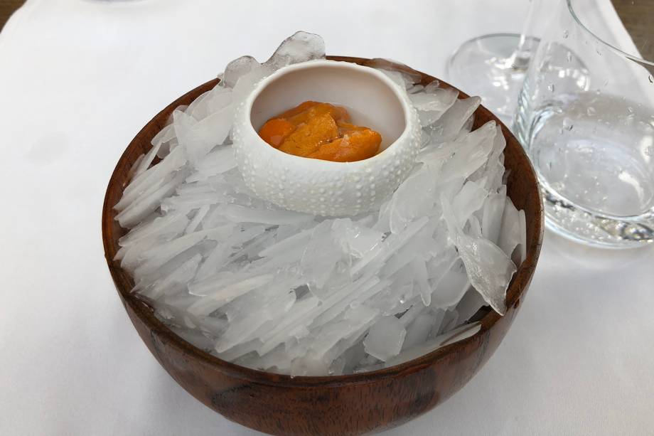 <span>White Rabbit, restaurante do chef russo Vladimir Mukhin</span> <span>White Rabbit, restaurante do chef russo Vladimir Mukhin</span>