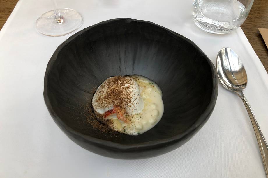 <span>White Rabbit, restaurante do chef russo Vladimir Mukhin</span> <span>White Rabbit, restaurante do chef russo Vladimir Mukhin</span>