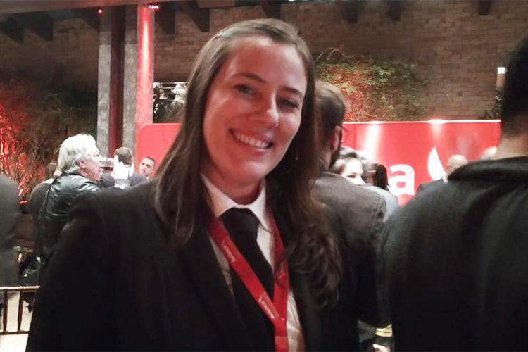 Primeira formatura de co-pilotas da Avianca Primeira formatura de co-pilotas da Avianca