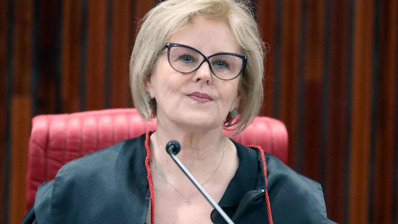 Ministra Rosa Weber durante cerimônia de posse como presidente do Tribunal Superior Eleitoral (TSE), em Brasília - 14/08/2018