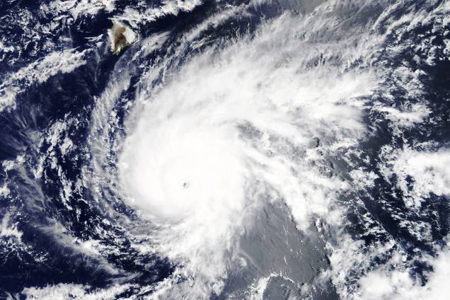 Imagem de satélite mostra a aproximação do furacão Lane sobre o Havaí, nos Estados Unidos - 22/08/2018 Imagem de satélite mostra a aproximação do furacão Lane sobre o Havaí, nos Estados Unidos - 22/08/2018