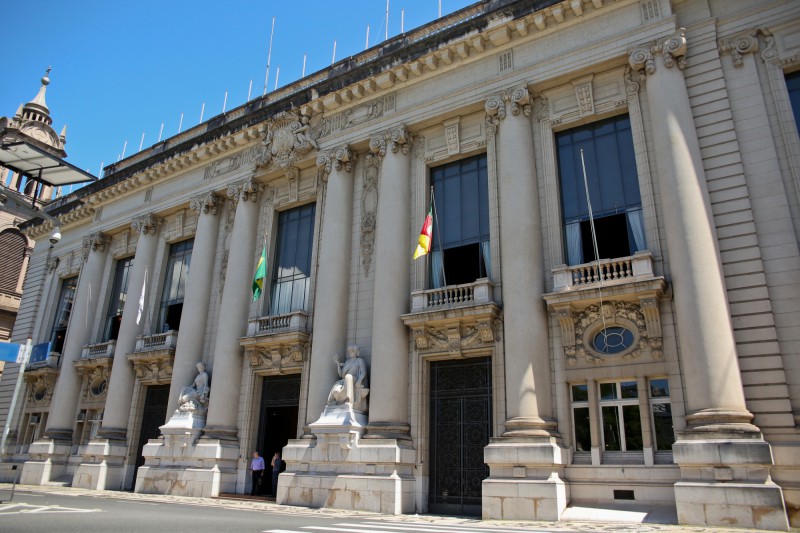 Cenário eleitoral confuso acirra 1º debate ao governo do RS