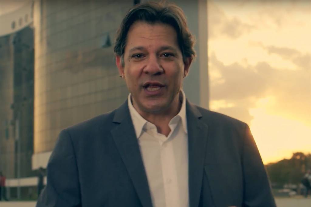 79% dos eleitores foram impactados por propaganda na TV, mostra XP/Ipespe