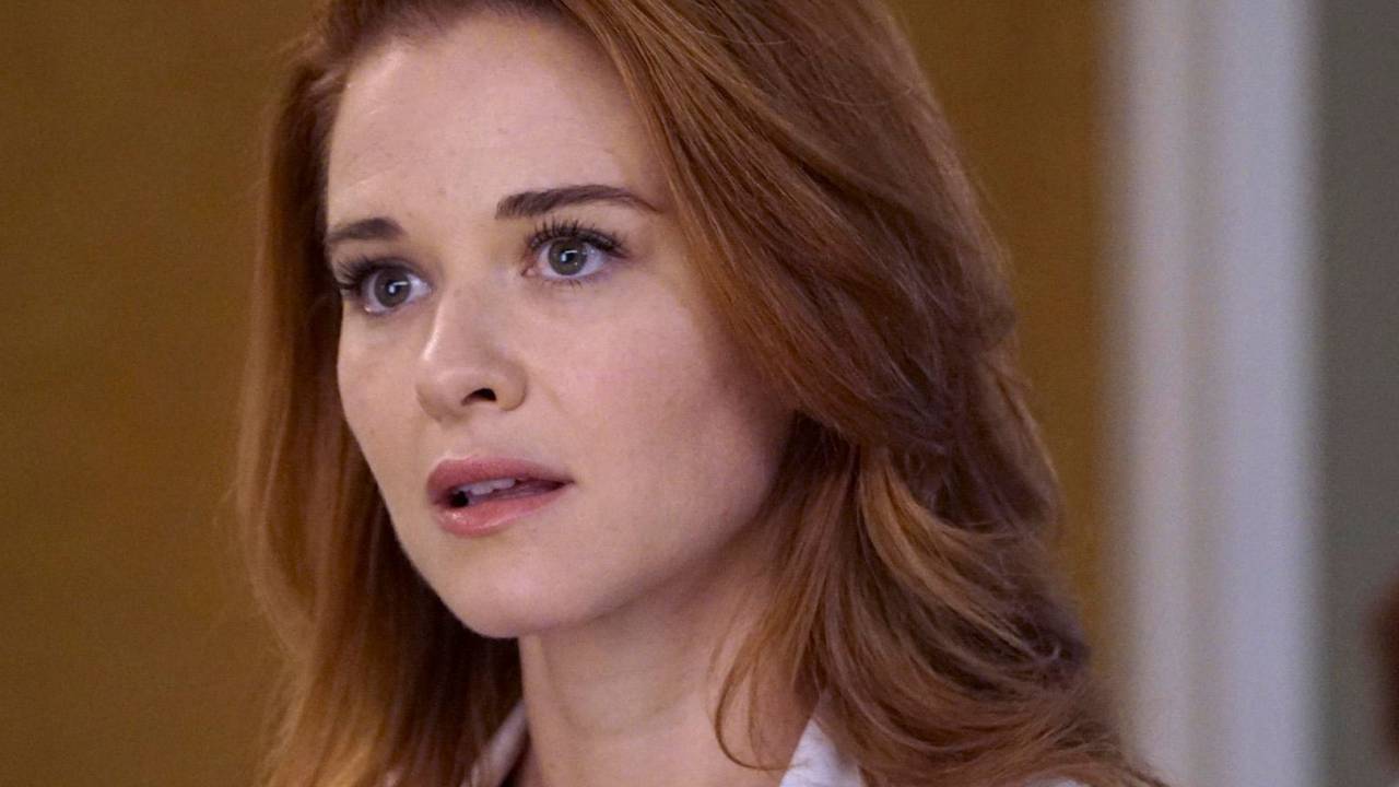 Sarah Drew como April em 'Grey's Anatomy'