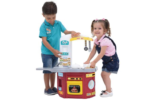 Cozinha Mini Chef, da Xalingo Cozinha Mini Chef, da Xalingo