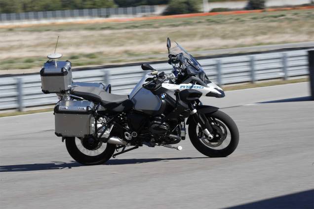 BMW R 1200 GS equipada com tecnologias de condução autônoma BMW R 1200 GS equipada com tecnologias de condução autônoma