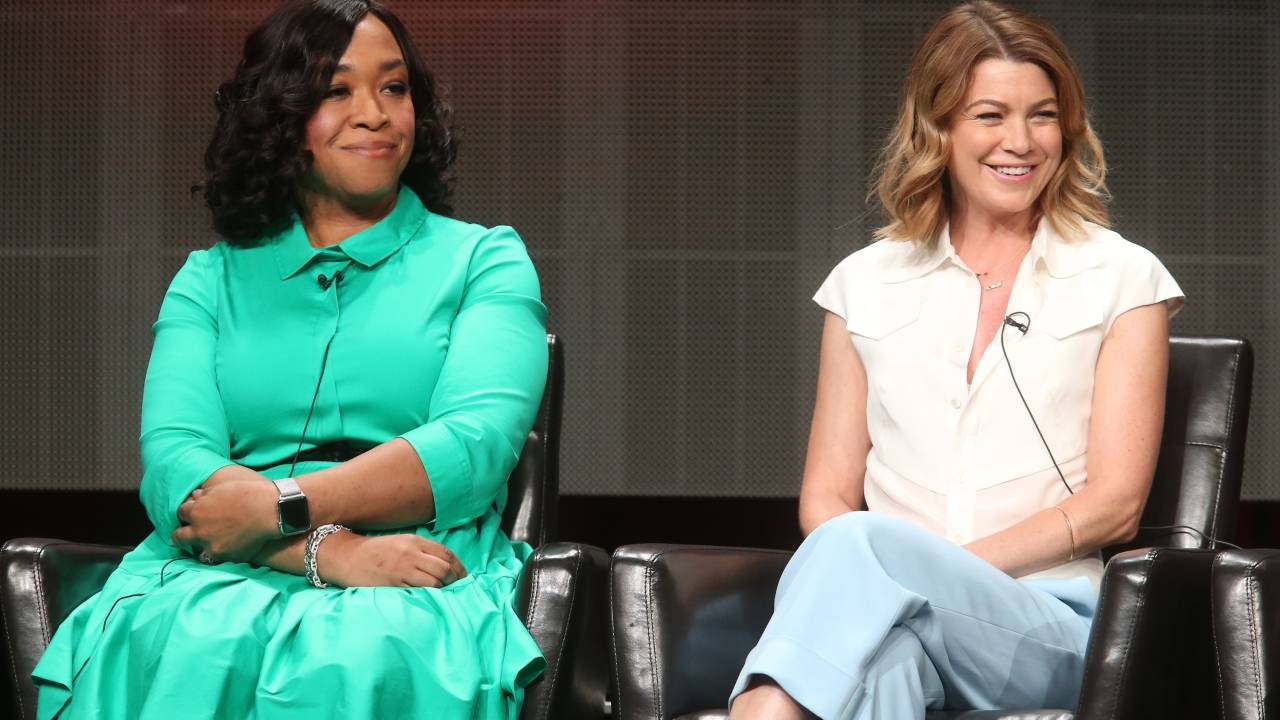 Shonda Rhimes, criadora de 'Grey's Anatomy', e Ellen Pompeo, protagonista da série