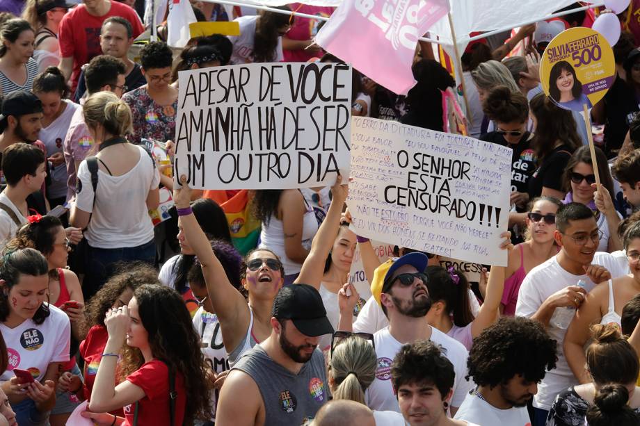 Protesto contra o presidenciável Jair Bolsonaro (PSL) no largo da Batata, em São Paulo - 29/09/2018