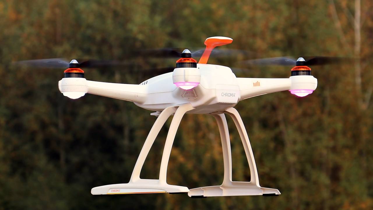 Vários drones não identificados foram avistados sobre três bases aéreas na Grã-Bretanha