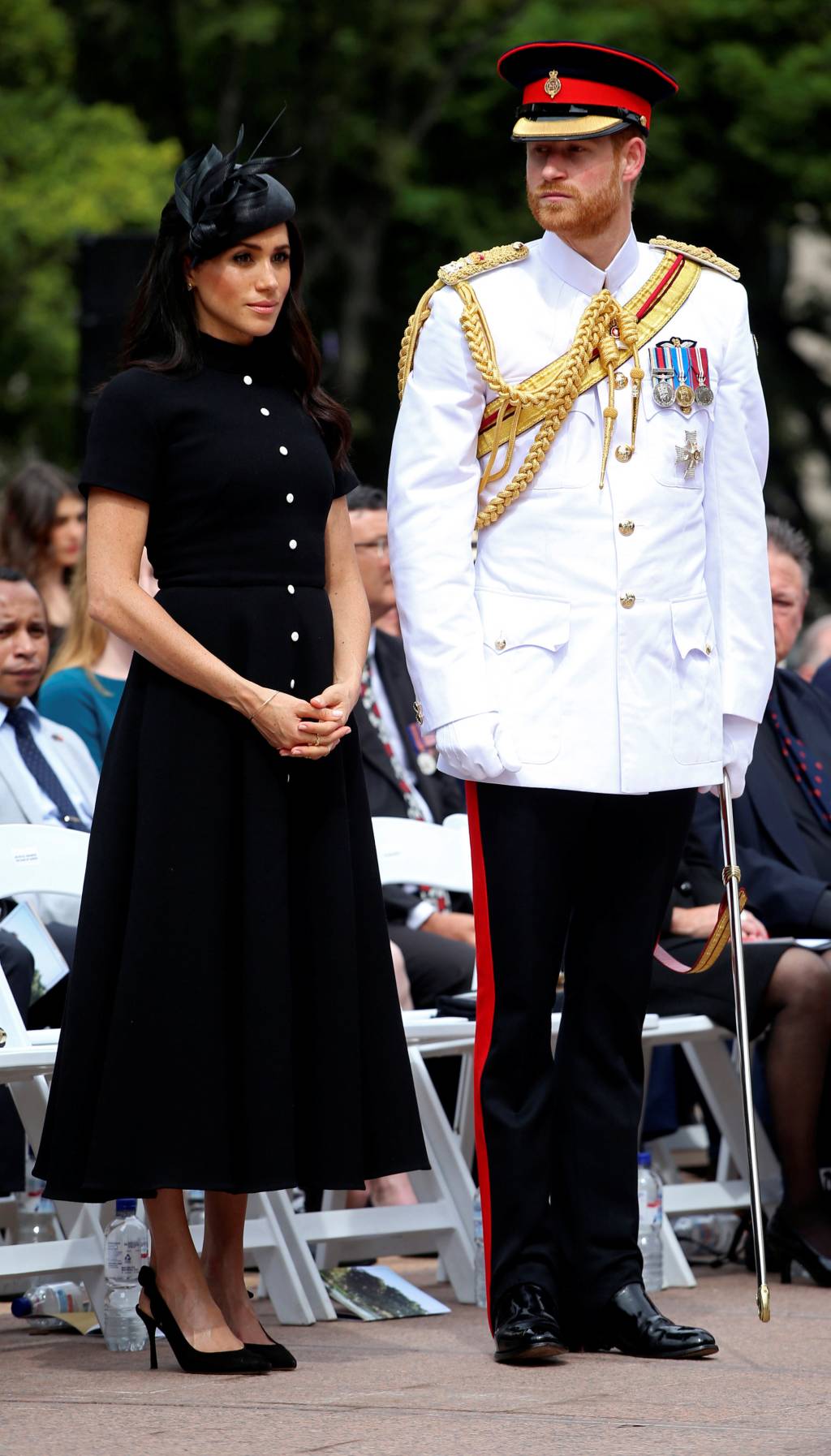Roupas usadas por Meghan nas viagens pela Australia e Nova Zelândia Roupas usadas por Meghan nas viagens pela Australia e Nova Zelândia