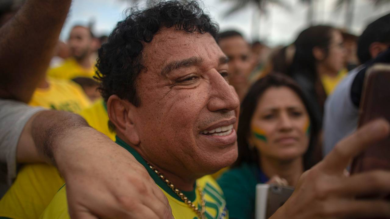 O senador do Espírito Santo Magno Malta (PR) durante uma manifestação de apoiadores de Jair Bolsonaro (PSL) no Rio de Janeiro - 28/10/2018