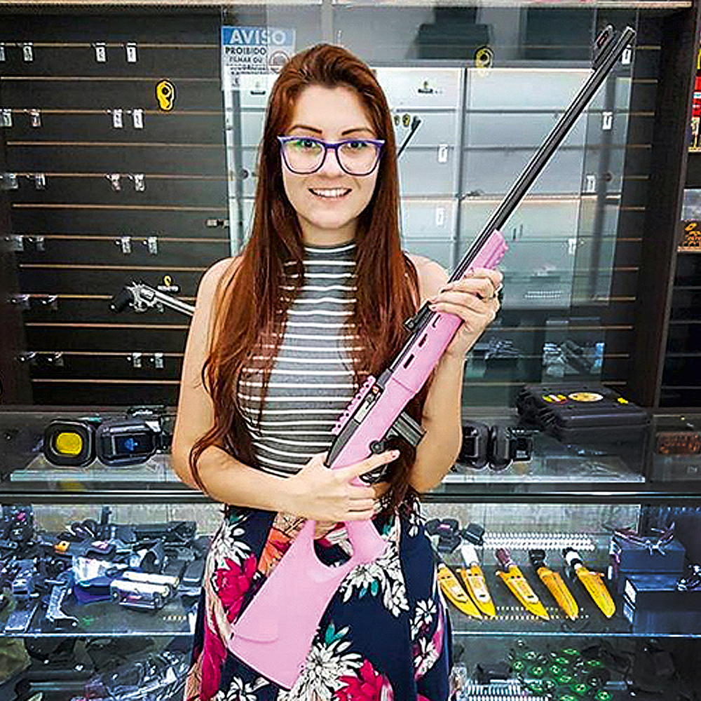 Ana Caroline Campagnolo Ana Caroline Campagnolo