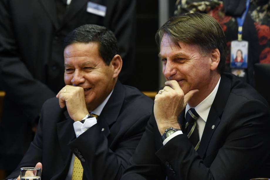 O presidente eleito Jair Bolsonaro e o seu vice general Hamilton Mourão, participam da cerimônia do 30º aniversário da Constituição Federal no Congresso em Brasília - 06/11/2018