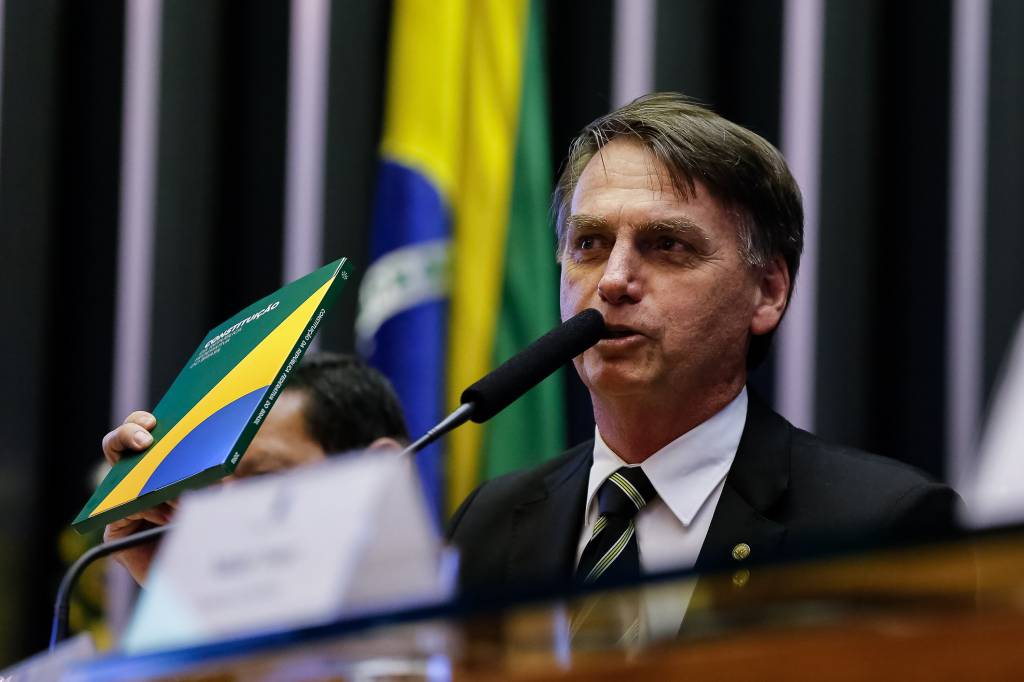 Bolsonaro segue agenda de transição em Brasília nesta quarta