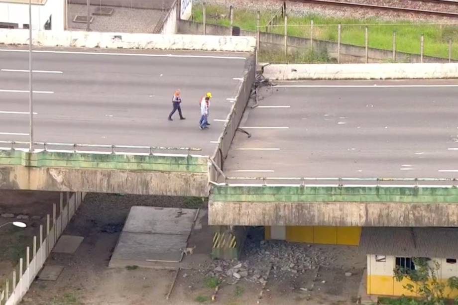 Viaduto cede na Marginal Pinheiros, altura do Parque Villa Lobos