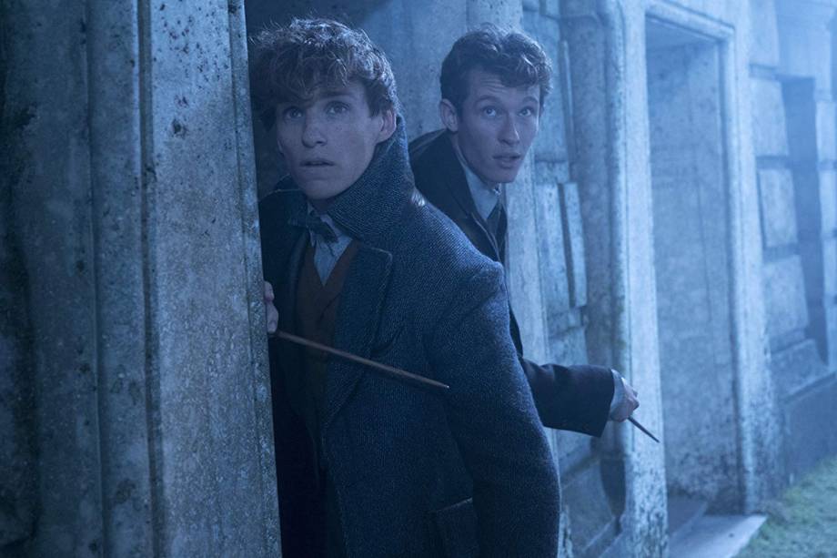 Eddie Redmayne e Callum Turner em Animais Fantásticos: Os Crimes de Grindelwald