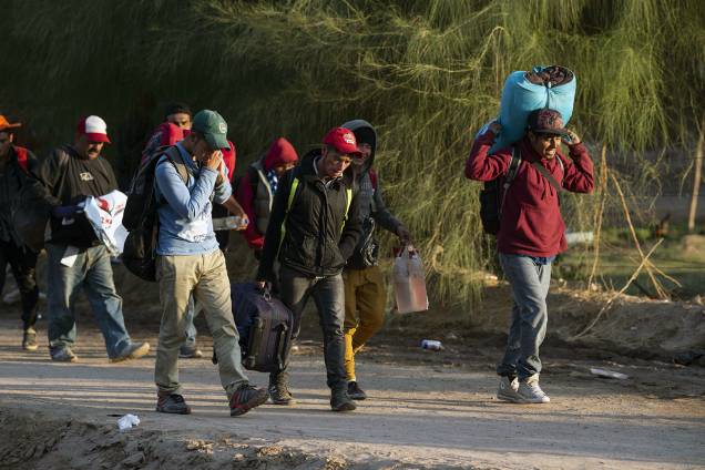 Caravana de migrantes da América Central caminha rumo aos Estados Unidos, na cidade de Mexicali - 18/11/2018 Caravana de migrantes da América Central caminha rumo aos Estados Unidos, na cidade de Mexicali - 18/11/2018