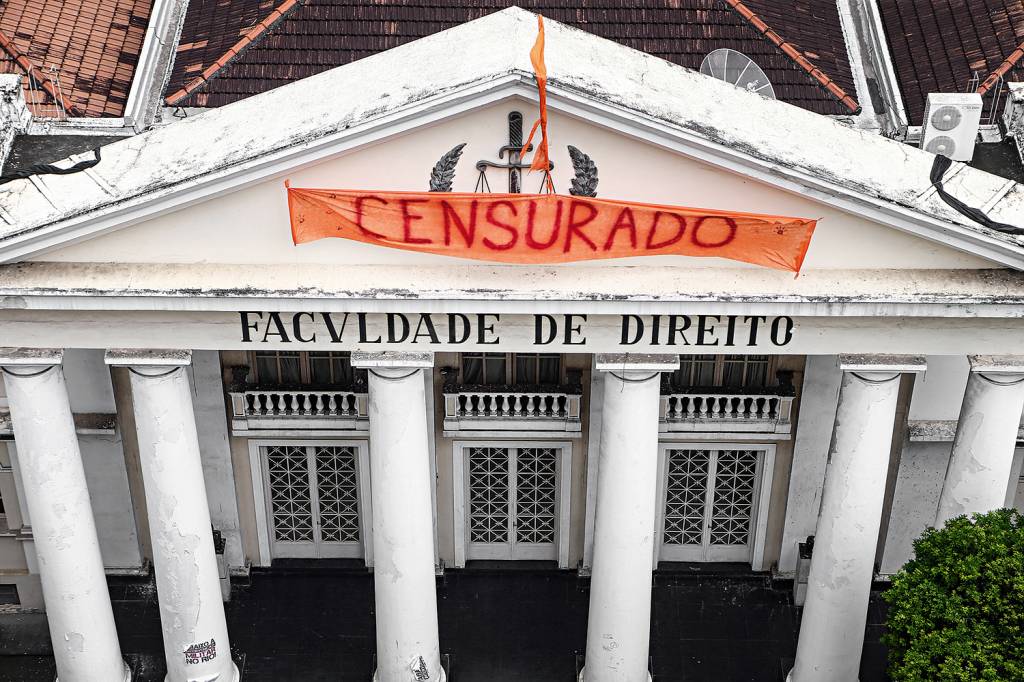 Faculdade de Direito da UFF Faculdade de Direito da UFF