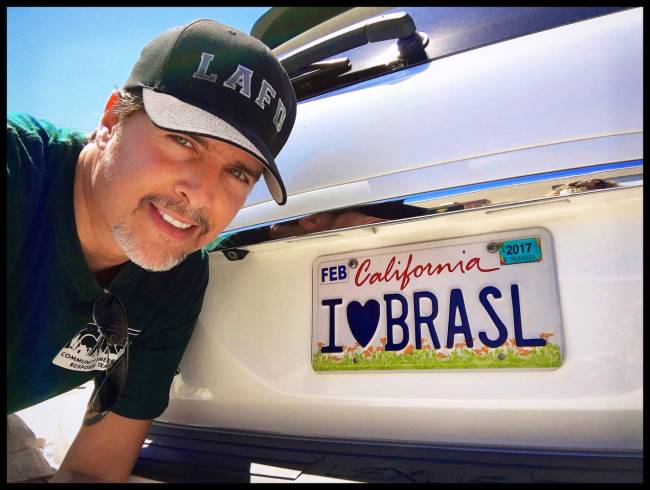 CERT Love BRASIL Placa do Carro – Foto Crédito Renato Akerman CERT Love BRASIL Placa do Carro – Foto Crédito Renato Akerman