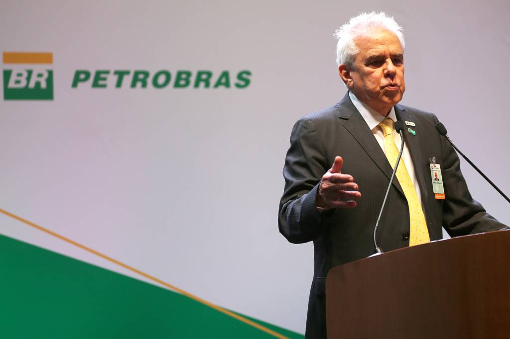 Petrobras não tem planos para demitir funcionários, diz Castello Branco