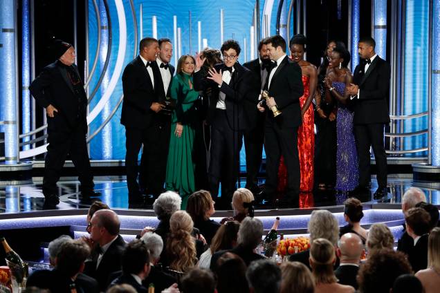 O longa "Homem-Aranha no Aranhaverso" ganha prêmio de melhor animação durante a cerimônia de premiação do Globo de Ouro - 06/01/2019 O longa "Homem-Aranha no Aranhaverso" ganha prêmio de melhor animação durante a cerimônia de premiação do Globo de Ouro - 06/01/2019