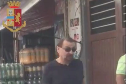 Cesare Battisti aparece em vídeo caminhando em Santa Cruz de La Sierra, na Bolívia, antes de ser preso Cesare Battisti aparece em vídeo caminhando em Santa Cruz de La Sierra, na Bolívia, antes de ser preso