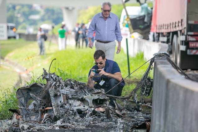 Helicóptero que transportava o jornalista Ricardo Boechat, caiu em cima de um caminhão na Rodovia Anhanguera - 11/02/2019 Helicóptero que transportava o jornalista Ricardo Boechat, caiu em cima de um caminhão na Rodovia Anhanguera - 11/02/2019