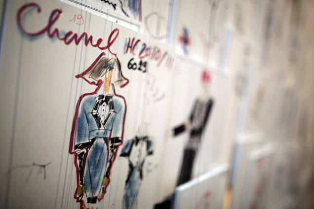 Croquis feitos por Karl Lagerfeld em exposição no Bundeskunsthalle em Bonn, Alemanha - 25/03/2015 Croquis feitos por Karl Lagerfeld em exposição no Bundeskunsthalle em Bonn, Alemanha - 25/03/2015