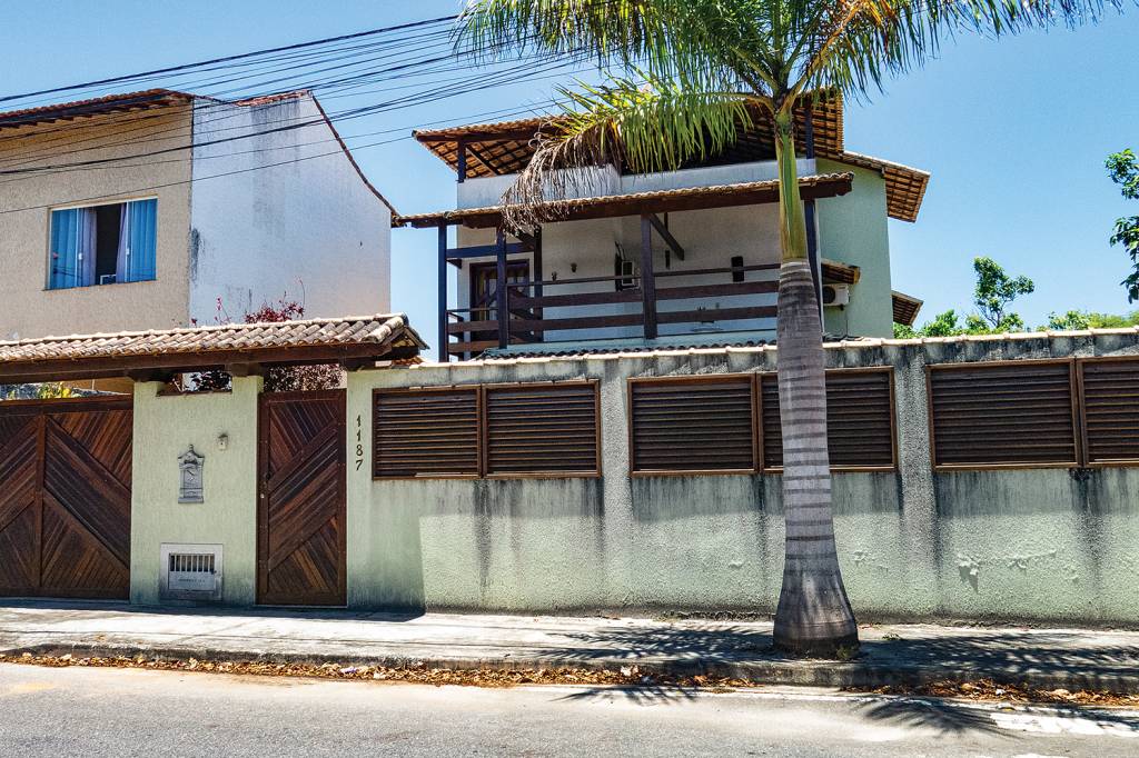 Endereço de Pessoas ligadas ao Flavio Bolsonaro Endereço de Pessoas ligadas ao Flavio Bolsonaro