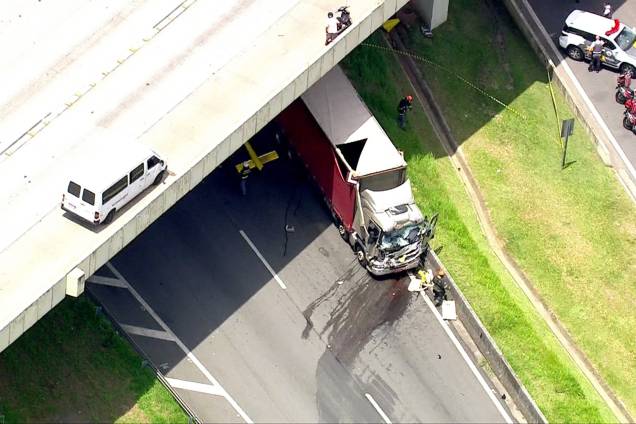 Ricardo Boechat morre em queda de helicóptero em SP - 11/02/2019 Ricardo Boechat morre em queda de helicóptero em SP - 11/02/2019