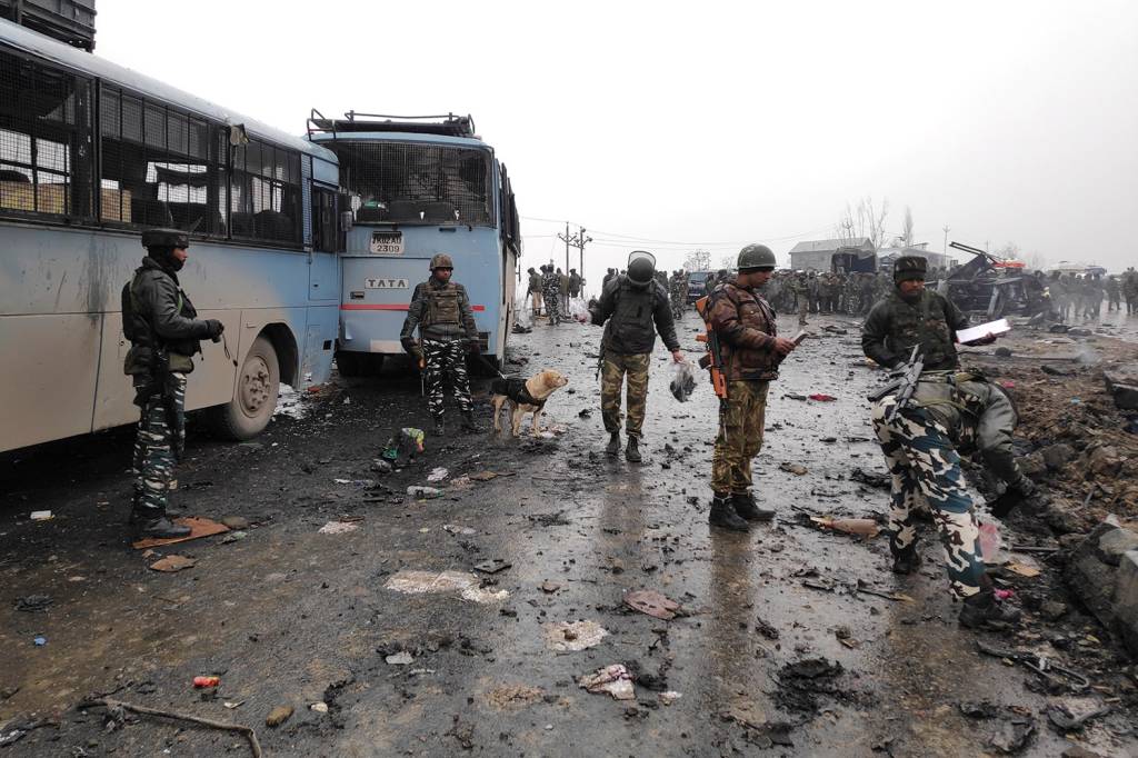 Paquistão prende 121 pessoas por ligação com o terrorismo